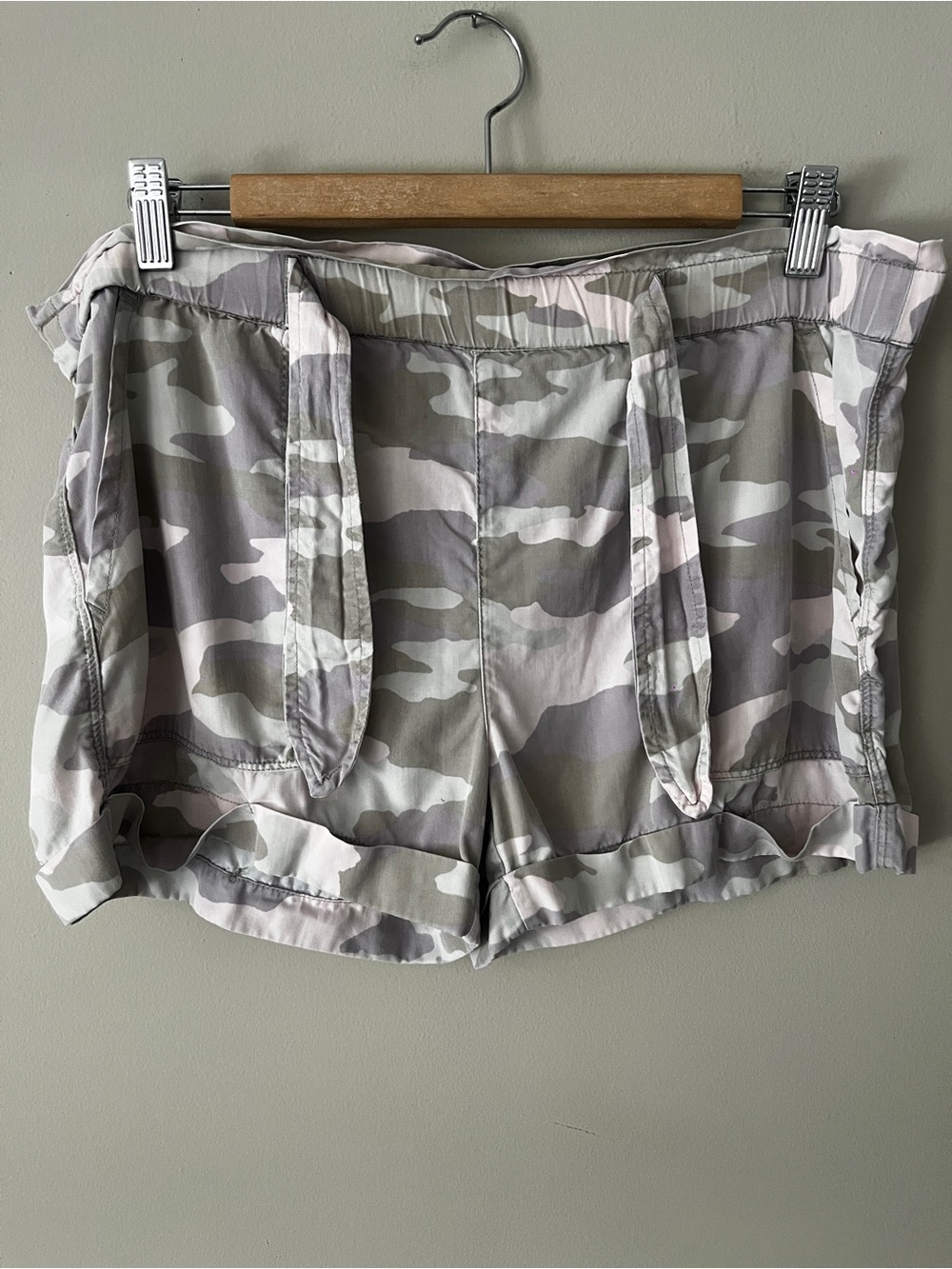 aerie Olive and Gray Camo Utility Shorts